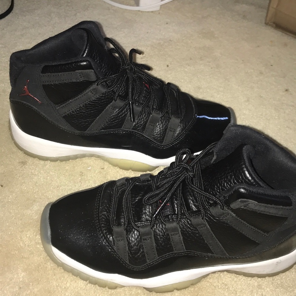 Jordan 11s